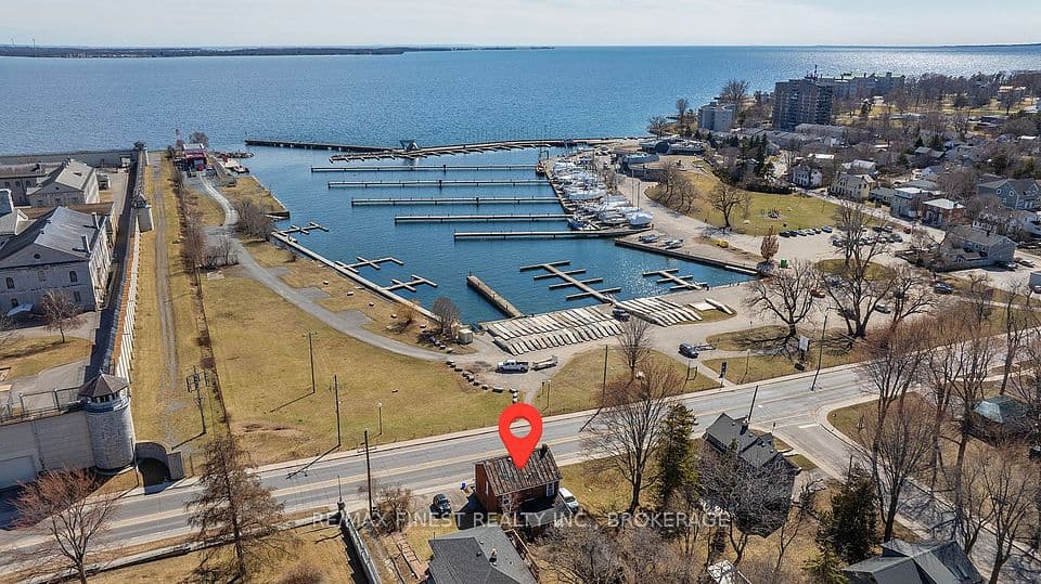 589 King Street W, Kingston, ON K7M 2E6 – photo 2