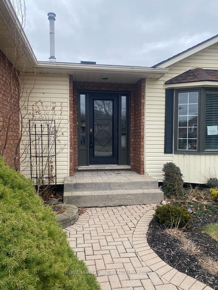 3681 Sussex Lane, Fort Erie, ON L0S 1S0 – photo 3