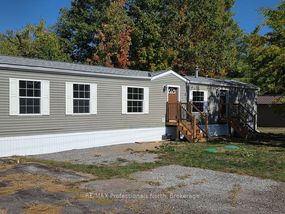 1013 Seventh Lane, Minden Hills, ON K0M 2K0 – main photo