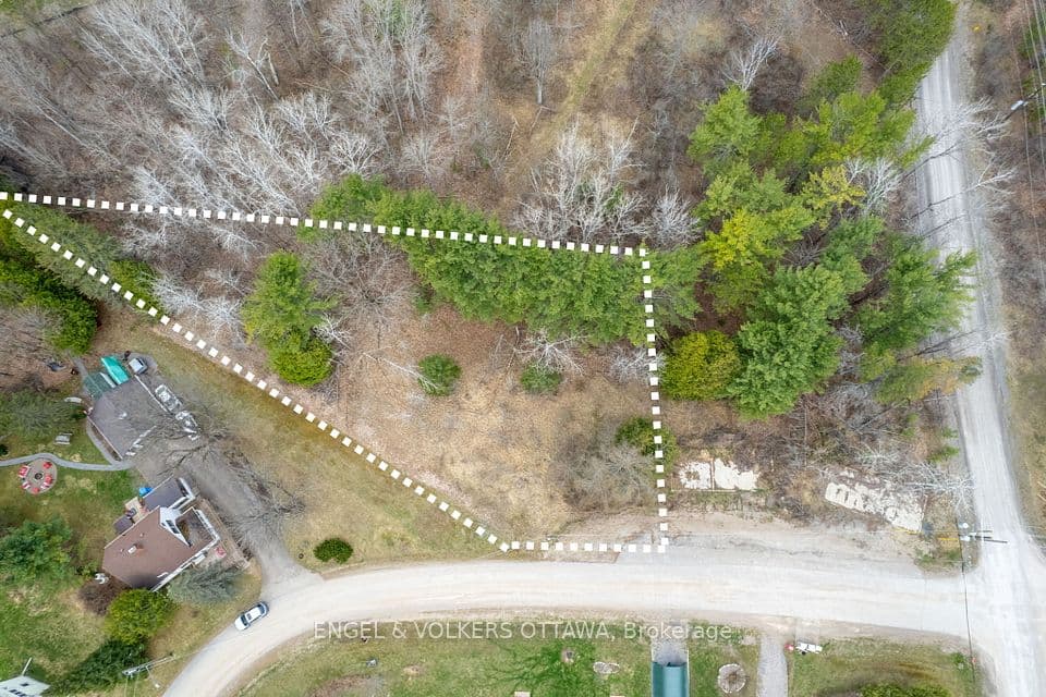 Lot 9 Devlin Crescent, McNab/Braeside, ON 00000 – photo 2