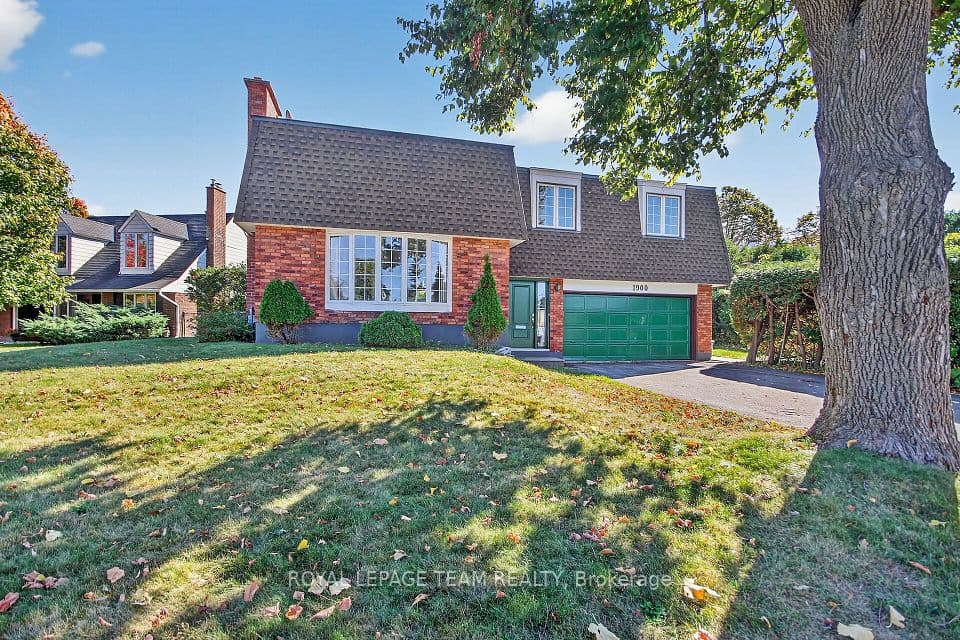1900 Southampton Court, Belair Park - Copeland Park and Area, ON K2C 0W3 – photo 2