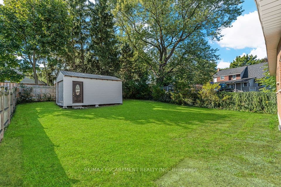 6122 Mayfair Drive, Niagara Falls, ON L0R 2A0 – photo 2