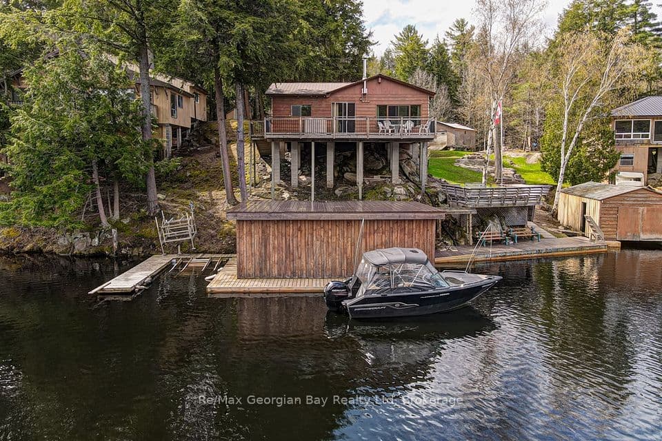 15SR405 SEVERN RIVER SHORE, Muskoka Lakes, ON L0K 1E0 – main photo