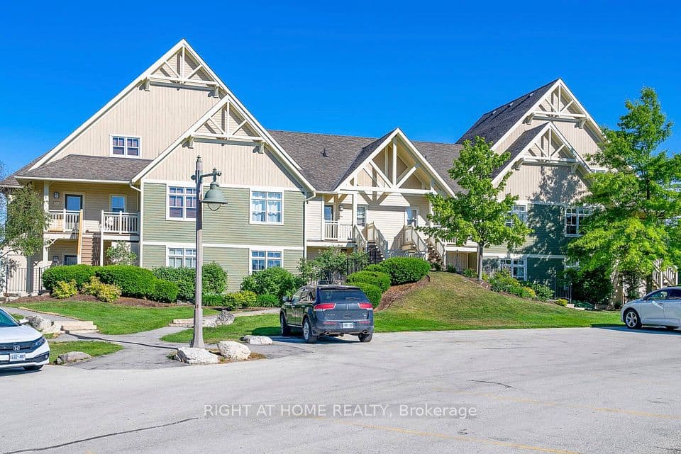 125 Fairway Court 124, Blue Mountains, ON L9Y 0P8 – main photo