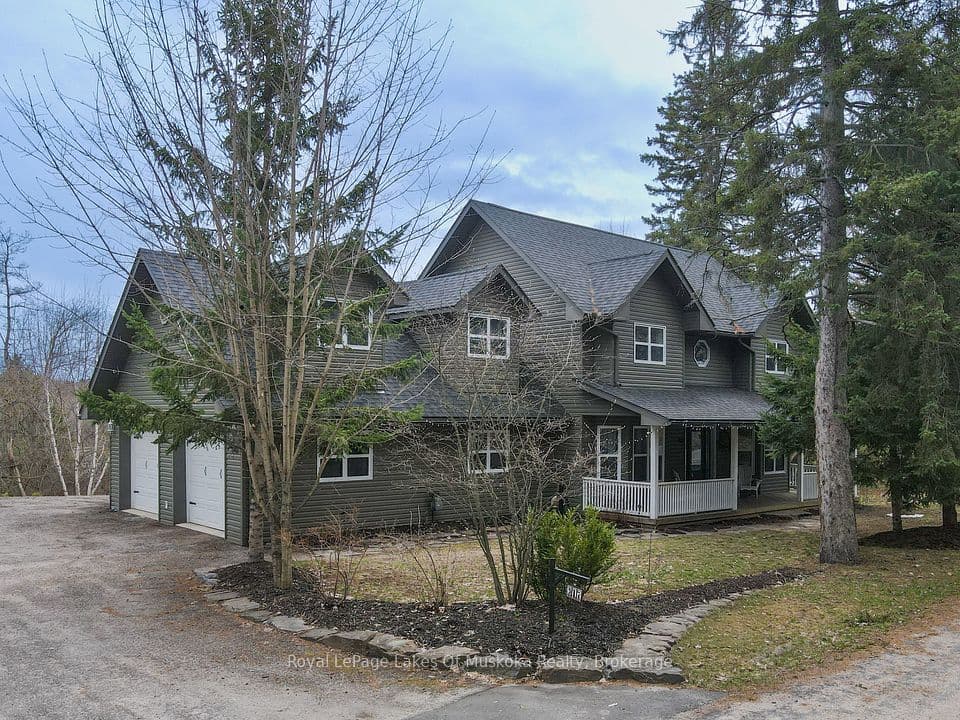 317 Falcon Road, Huntsville, ON P1H 1N3 – main photo