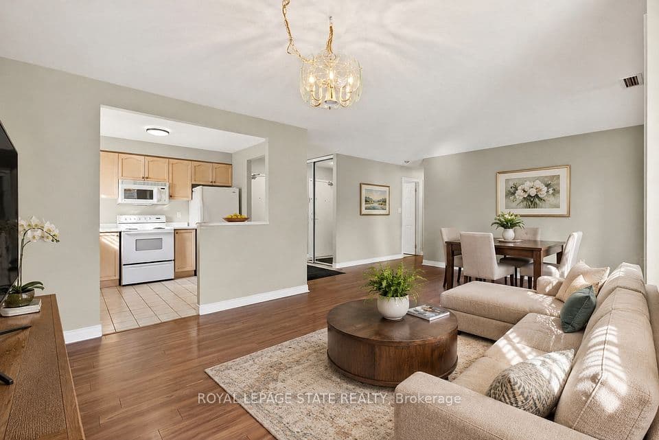 8 Main Street 101, Hamilton, ON L9H 2P6 – main photo