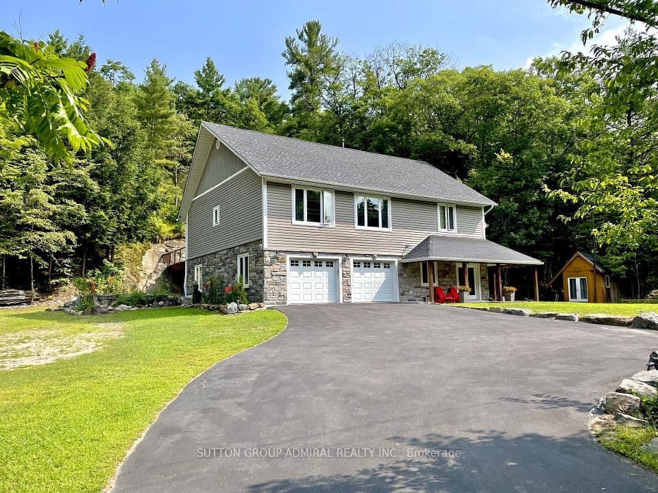 1579 Golden Beach Road, Bracebridge, ON P1L 1W8 – main photo