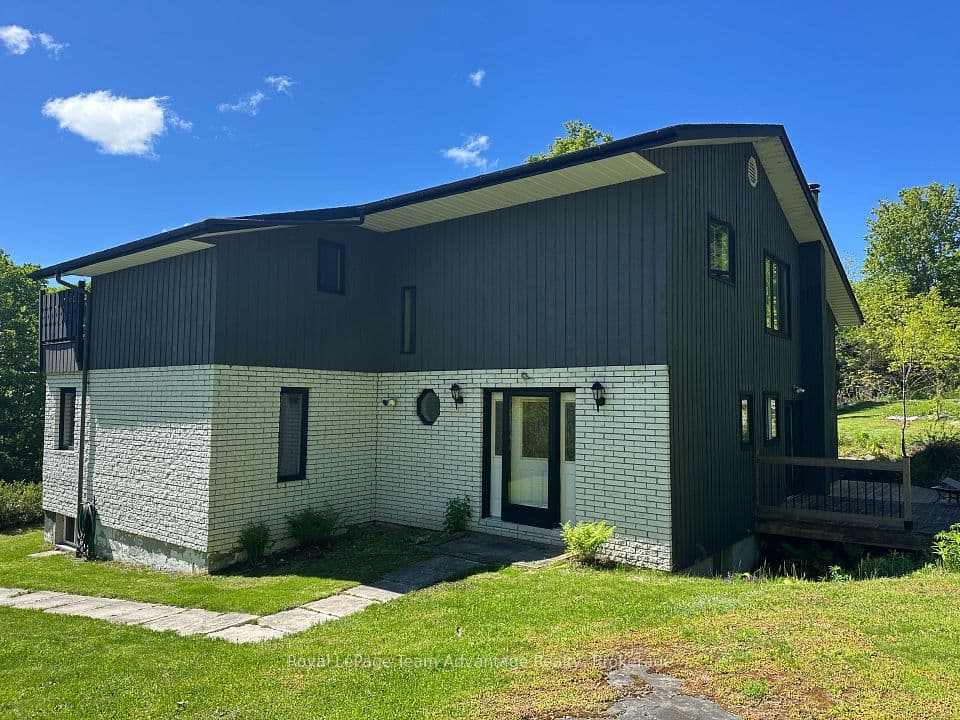 12 Taylor Crescent, McDougall, ON P2A 2W9 – main photo