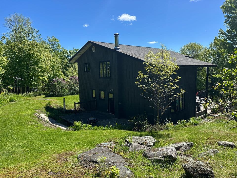 12 Taylor Crescent, McDougall, ON P2A 2W9 – photo 2