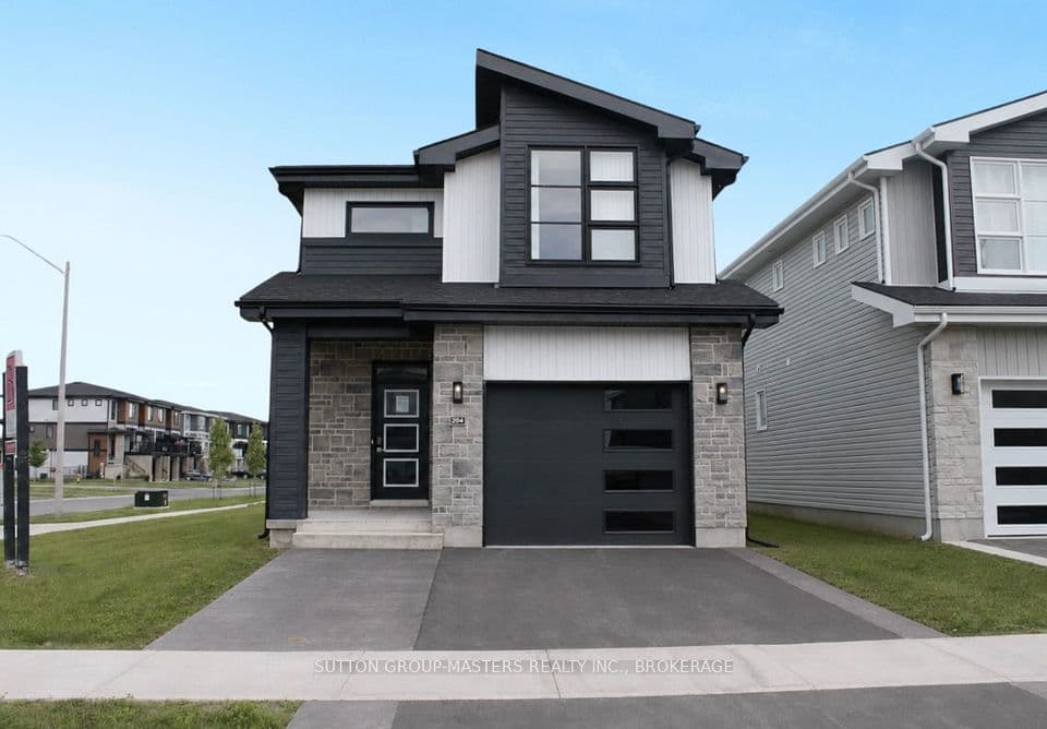 204 Superior Drive, Loyalist, ON K7N 0E5 – main photo