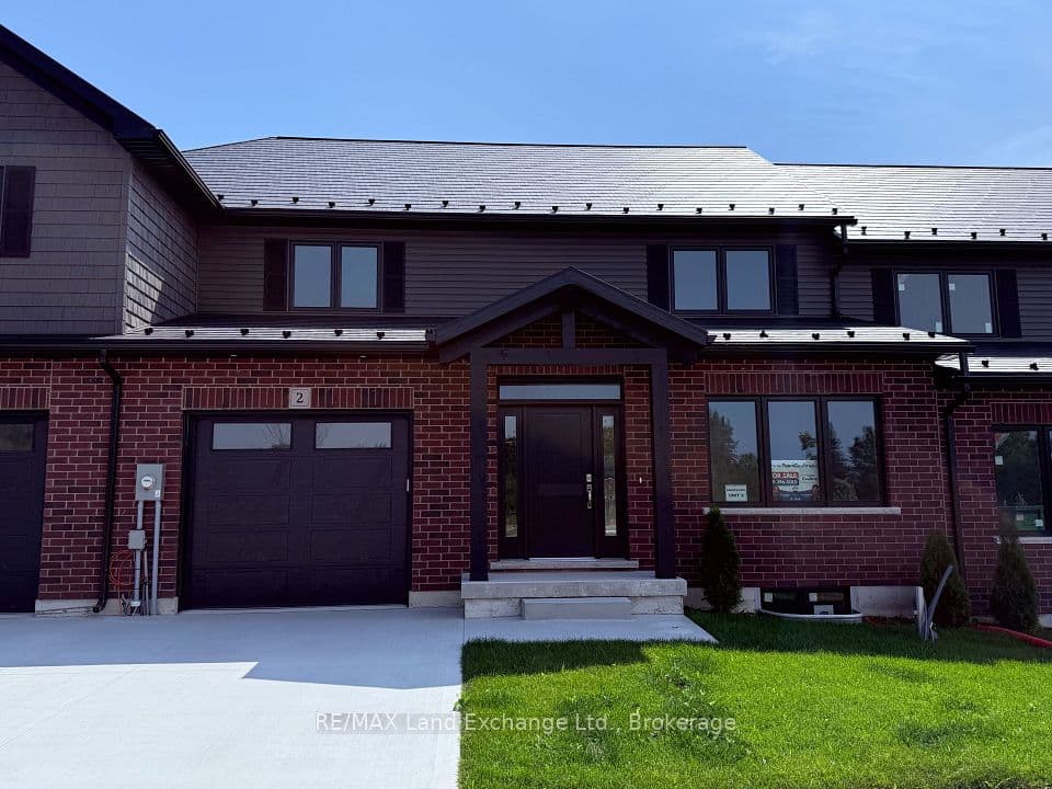 8 GOLF LINKS Road Unit 2, Kincardine, ON N2Z 0G1 – main photo