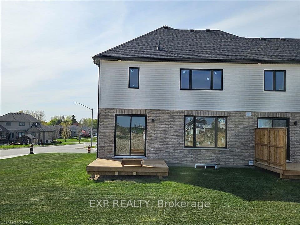 40 Anne Street W, Minto, ON N0G 1Z0 – photo 2