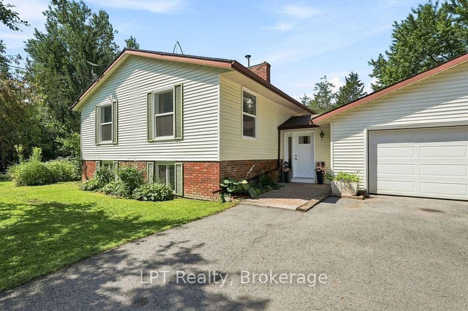1207 County Rd 9 Street, Greater Napanee, ON K7R 3K8 – photo 2