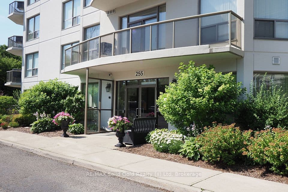 255 Keats Way 701, Waterloo, ON N2L 6N6 – photo 2