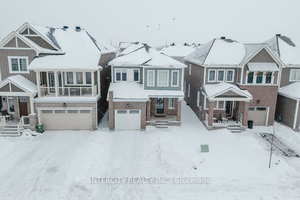 124 Hackamore Crescent, Stittsville - Munster - Richmond, ON K0A 2Z0 – main photo