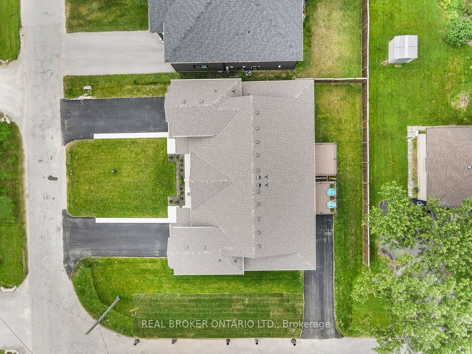44 Topham Boulevard, Welland, ON L3C 3G2 – photo 3