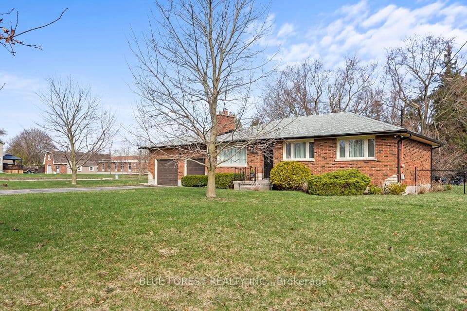 6742 James Street, London South, ON N6P 1A6 – photo 2