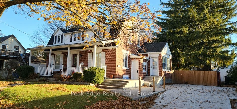 477 12th Avenue, Hanover, ON N4N 2V1 – main photo