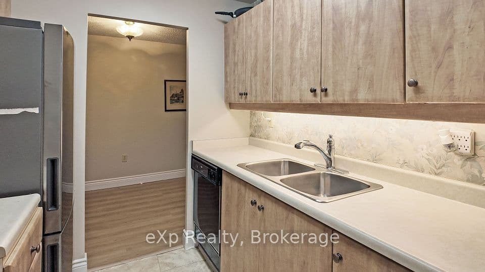 5 Valleyside Drive 402, Brockton, ON N0G 2V0 – photo 2