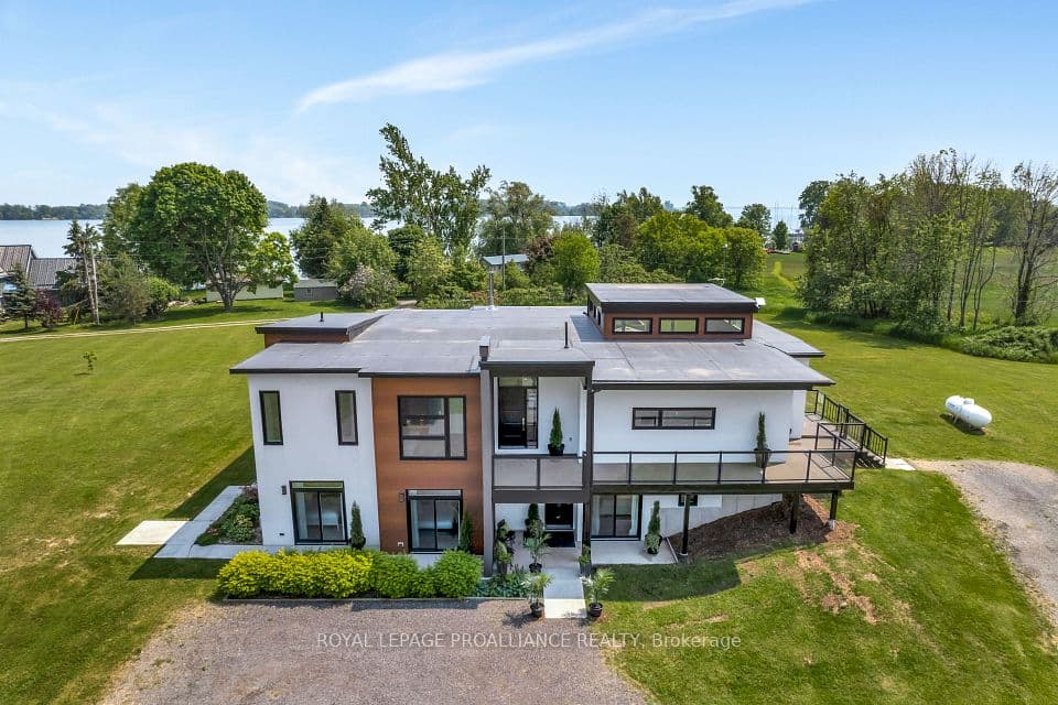 2670 County Road 8, Prince Edward County, ON K0K 2T0 – main photo