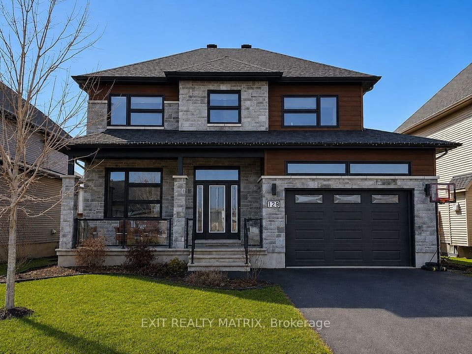129 Lyon Street, Russell, ON K0A 1W0 – main photo