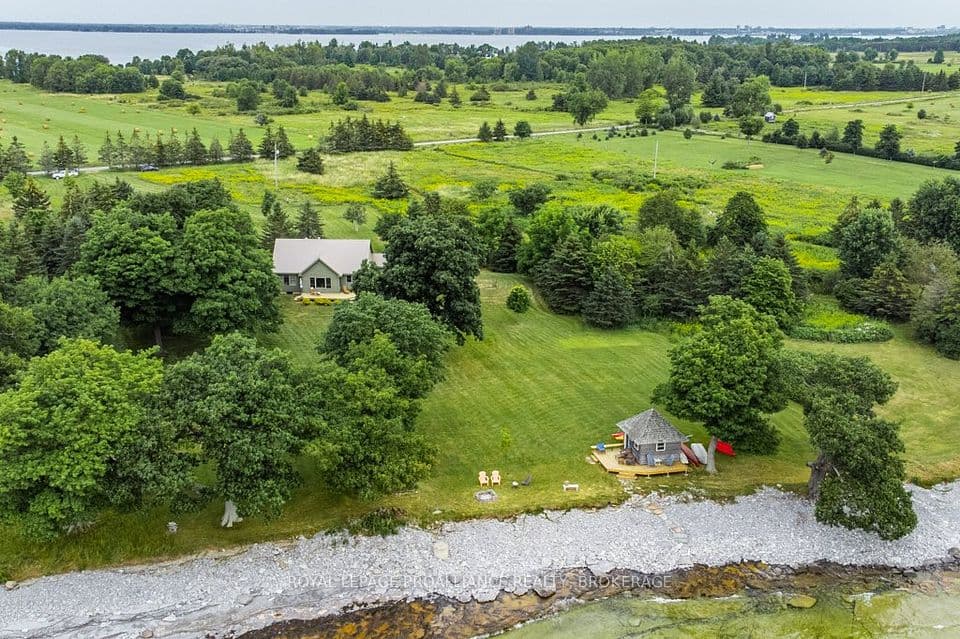 395 Nine Mile Point Road, Frontenac Islands, ON K0H 2Y0 – main photo