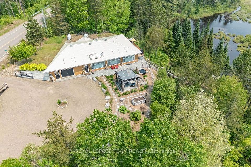 188 Paugh Lake Road, Madawaska Valley, ON K0J 1B0 – main photo