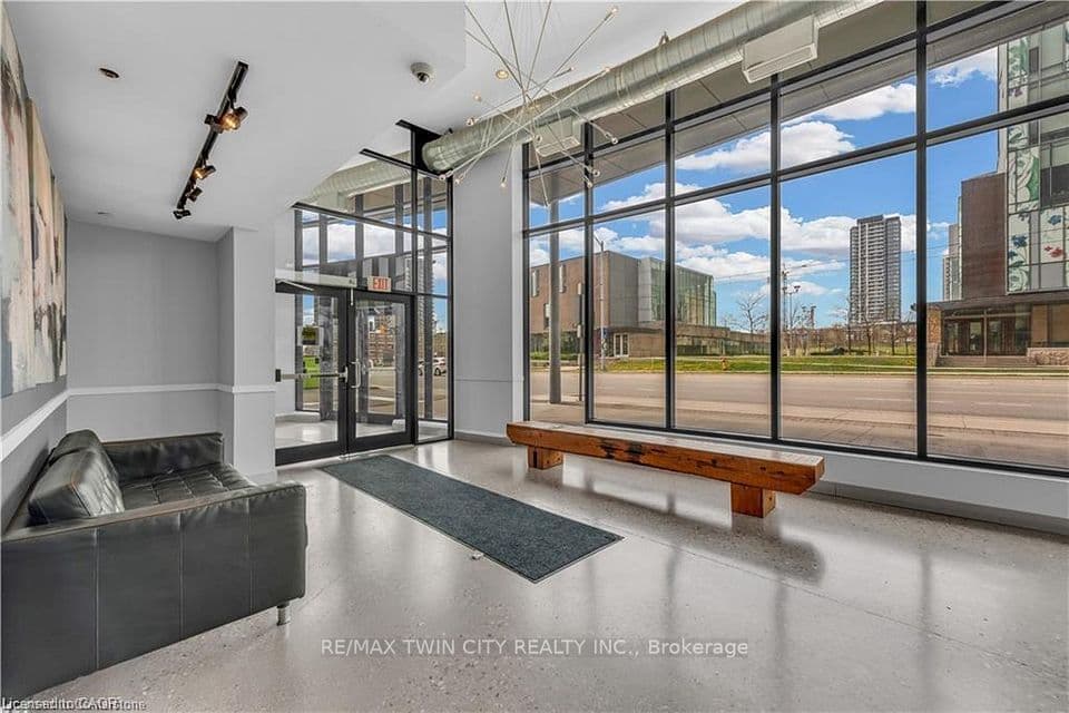 1 Victoria Street 806, Kitchener, ON N2G 1G1 – photo 3