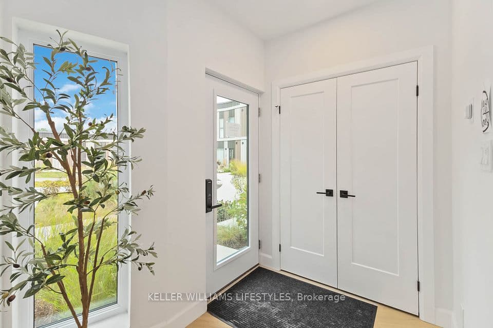 2062 Lumen Drive A110, London South, ON N6K 0L3 – photo 2