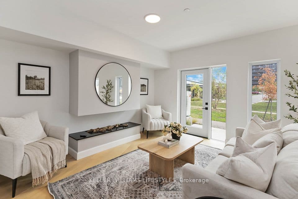 2062 Lumen Drive A110, London South, ON N6K 0L3 – main photo