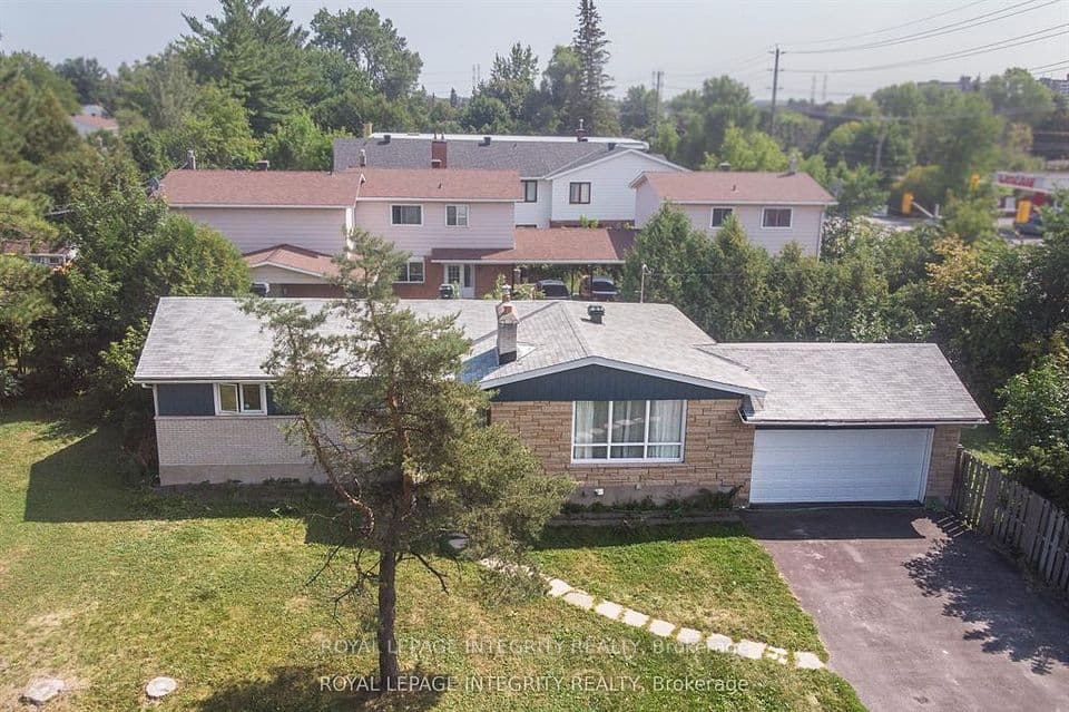 1152 Tawney Road, Elmvale Acres and Area, ON K1G 1B6 – main photo