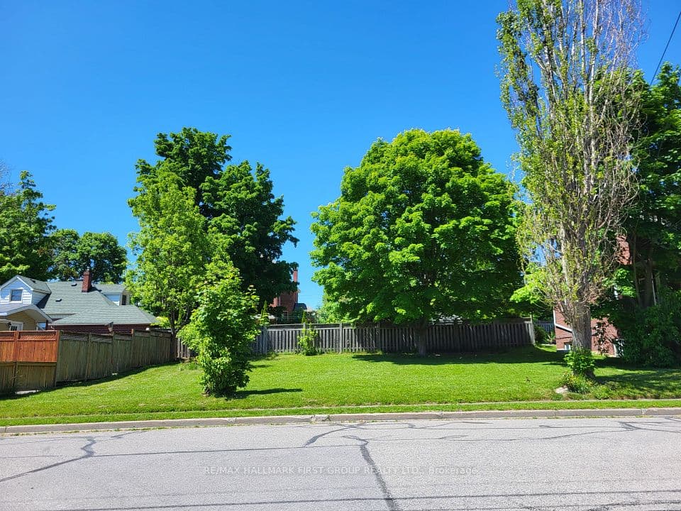 104 Anne Street, Cobourg, ON K9A 1G5 – main photo