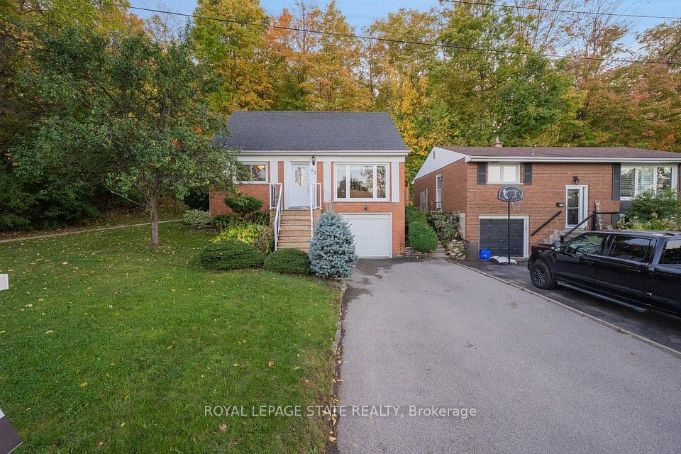 62 brentwood Drive, Hamilton, ON L8T 3V8 – main photo