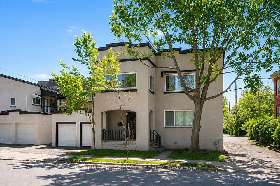 320 Laurier Avenue E, Lower Town - Sandy Hill, ON K1N 6P6 – main photo