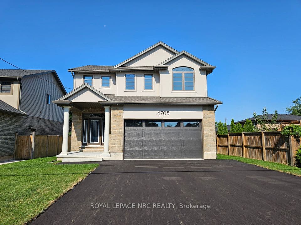 4705 Lee Avenue, Niagara Falls, ON L2H 1M7 – main photo