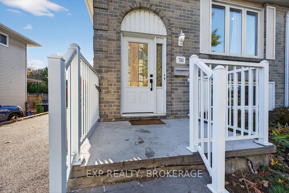 753 RIDLEY Drive, Kingston, ON K7P 2A6 – photo 3