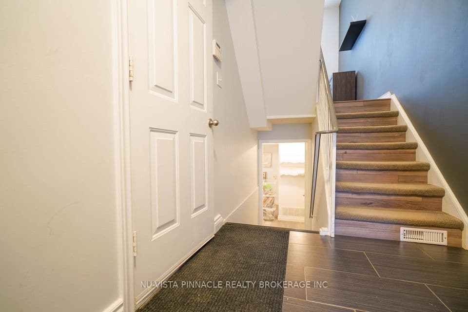 1258 Limberlost Road 35, London North, ON N6G 3A5 – photo 3