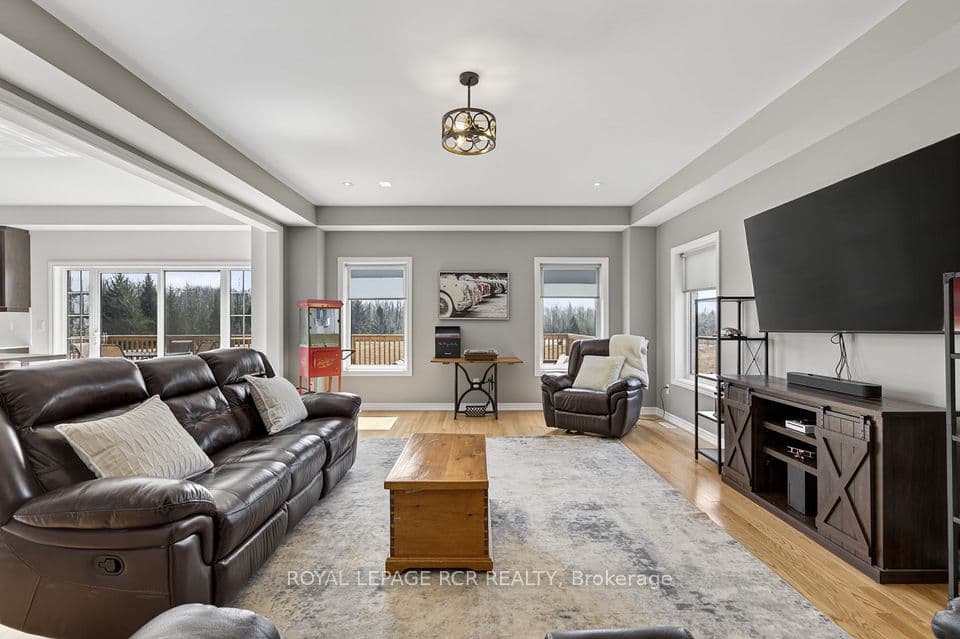 375 Russell Street, Southgate, ON N0C 1B0 – photo 3