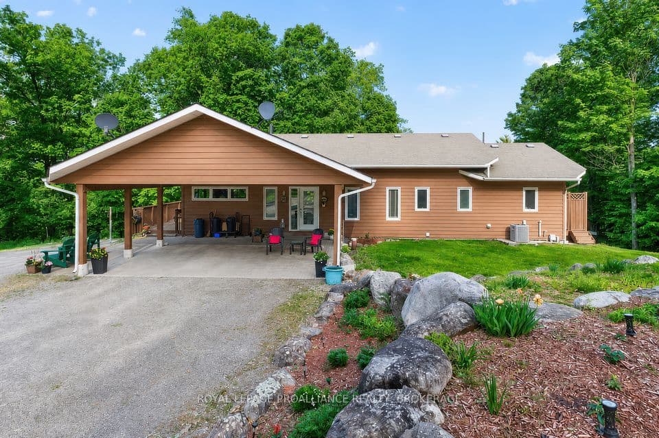 606 Whites Point Road, Rideau Lakes, ON K0G 1E0 – main photo