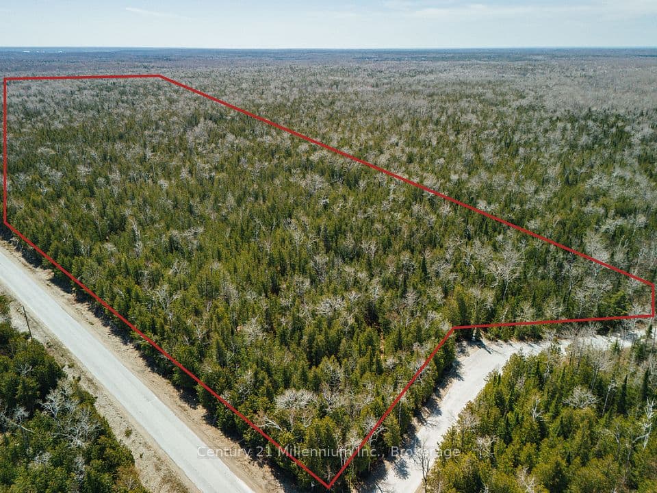 PT LT 24-25 CON 4 EBR, Northern Bruce Peninsula, ON N0H 1W0 – main photo