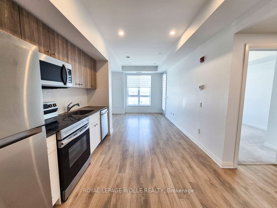 101 Golden Eagle Road 511, Waterloo, ON N2V 1C3 – photo 2