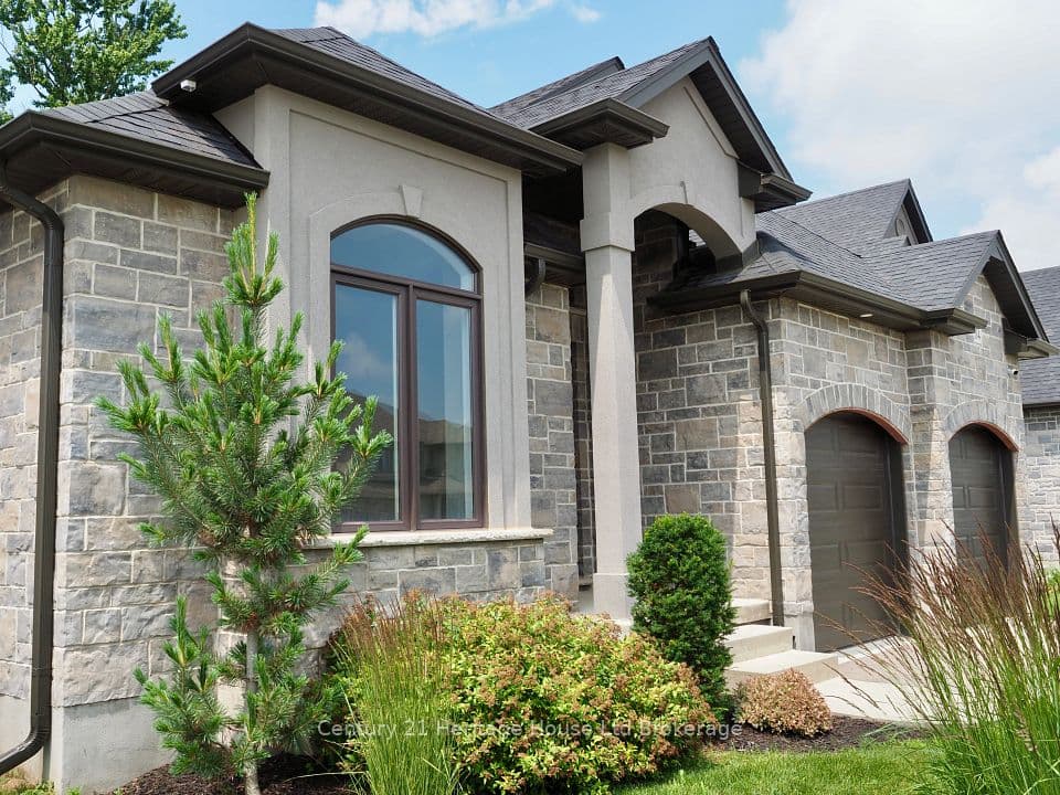 114 Beech Boulevard, Tillsonburg, ON N4G 5S1 – photo 2