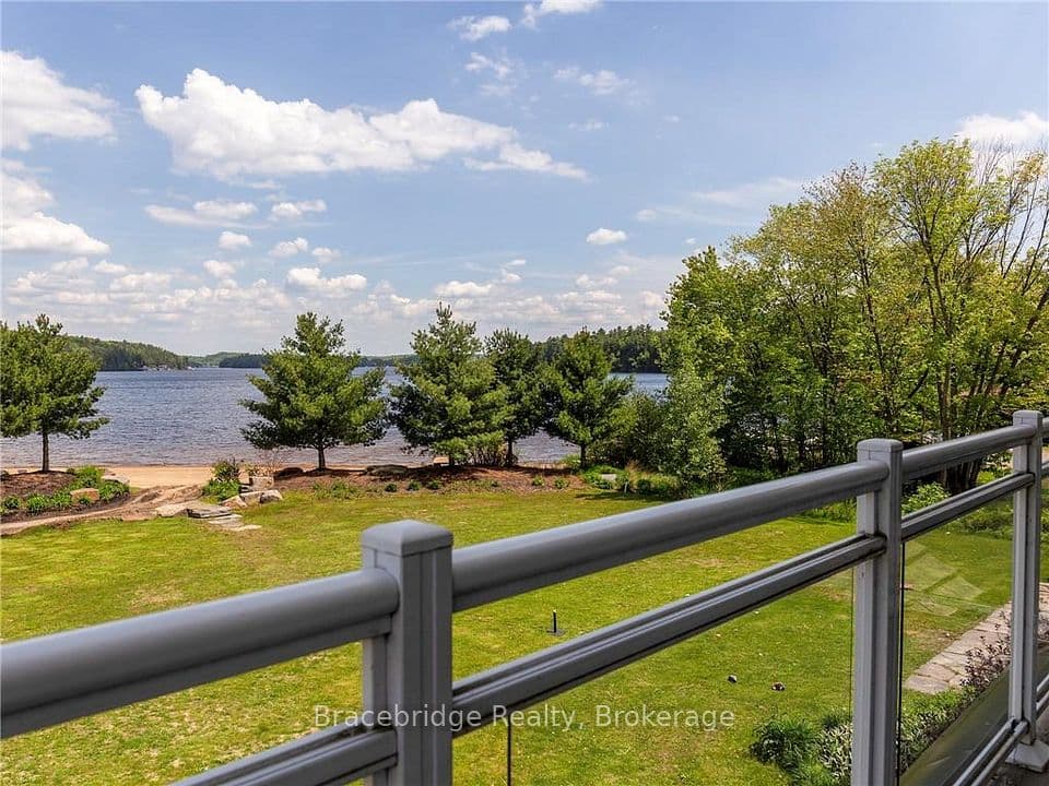 1869 Muskoka Road 118 Highway W G103-D2, Muskoka Lakes, ON P1L 1W8 – main photo