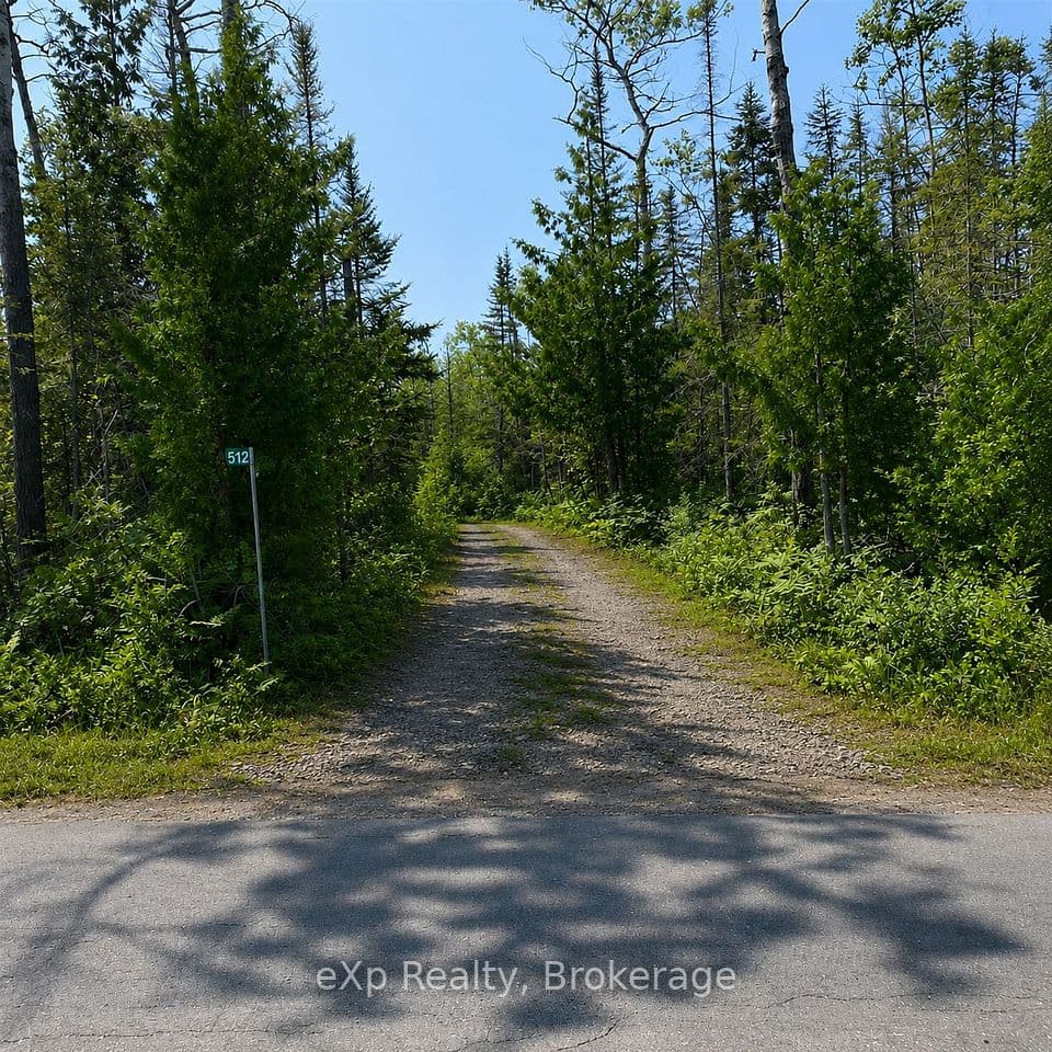 512 Warner Bay Road, Northern Bruce Peninsula, ON N0H 2R0 – main photo