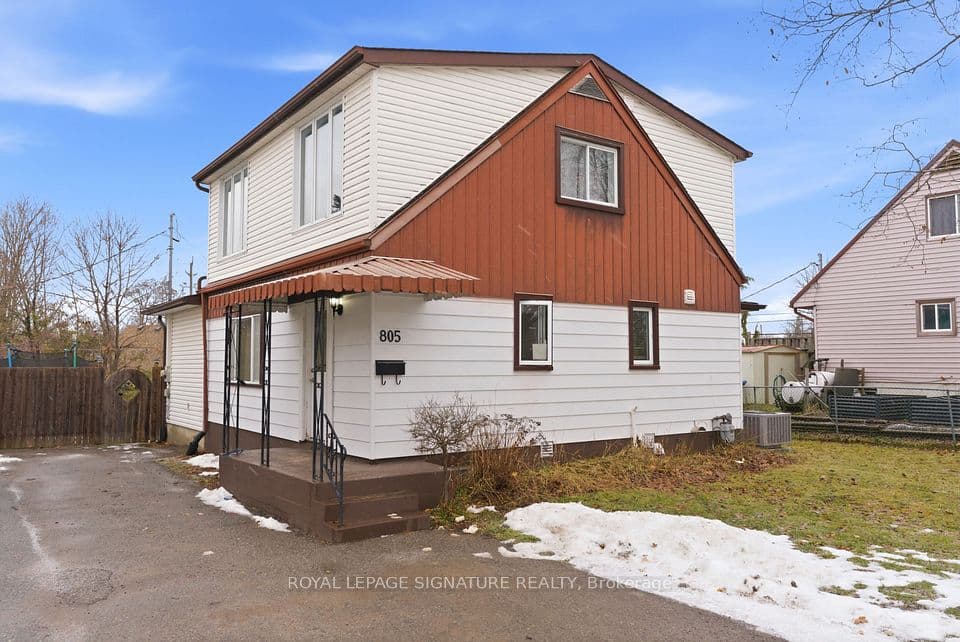 805 Morphet Avenue, Peterborough, ON K9J 2X7 – main photo