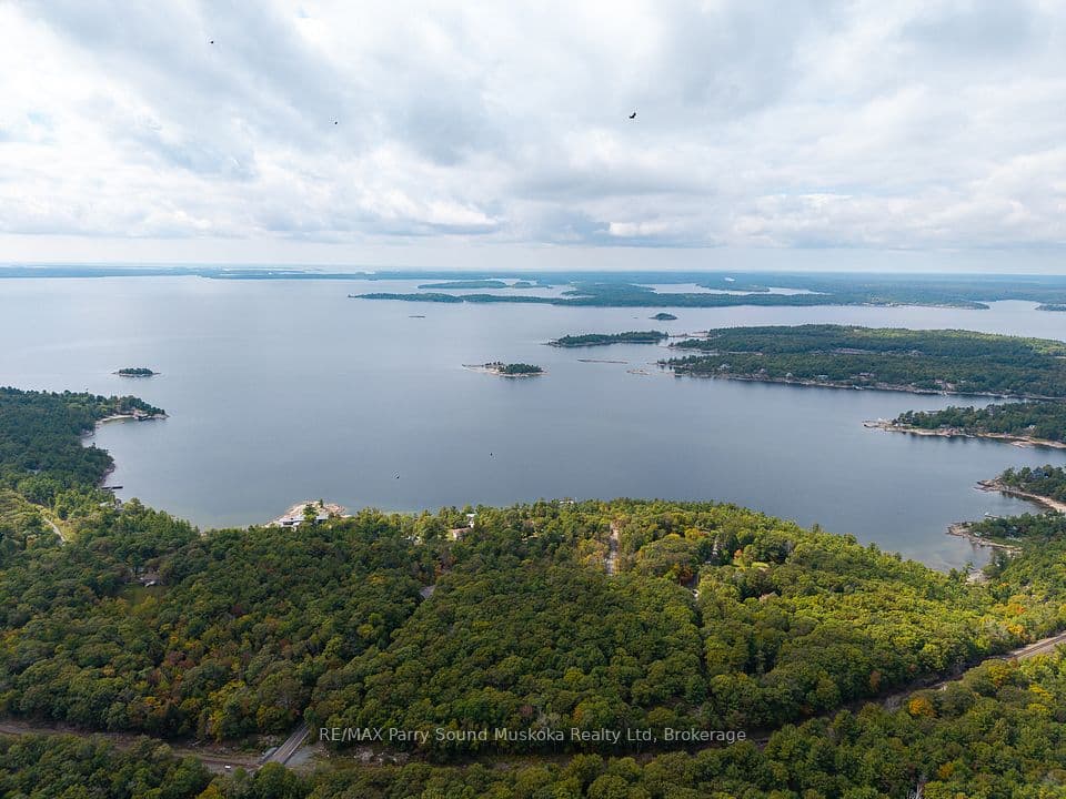 15 Oakridge Road N, McDougall, ON P2A 2W9 – photo 2