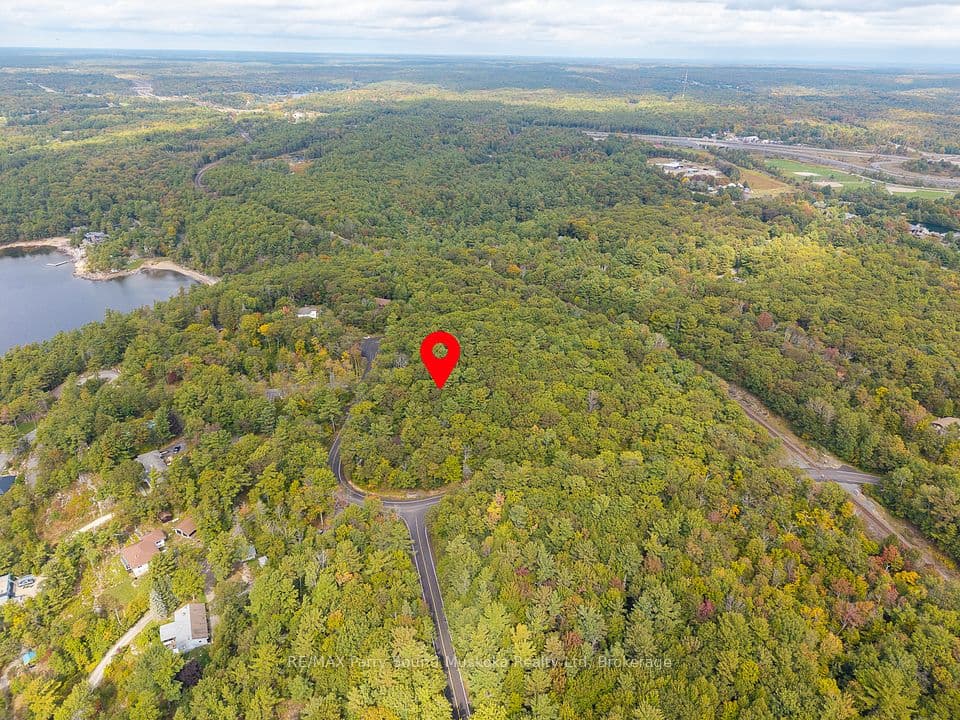 15 Oakridge Road N, McDougall, ON P2A 2W9 – main photo