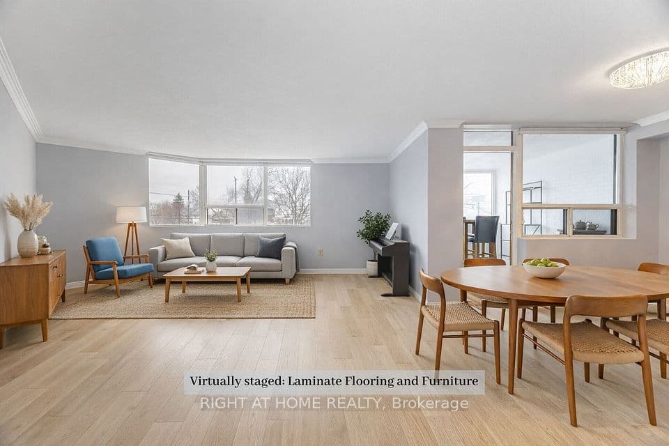 166 Mountain Park Avenue 201, Hamilton, ON L8V 1A1 – main photo