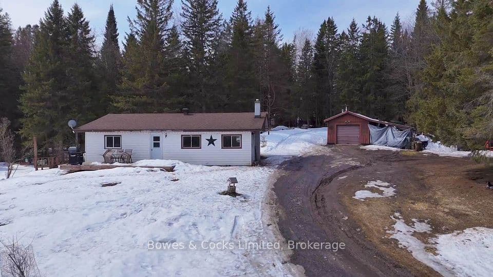 1046 Detlor Road, Bancroft, ON K0L 2L0 – main photo