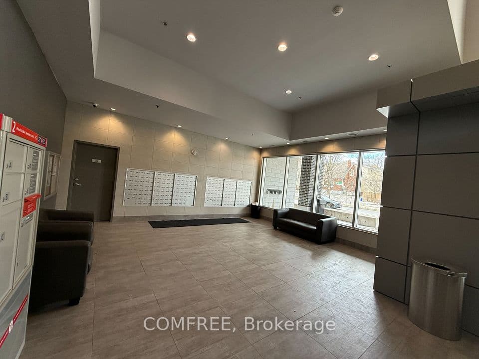 318 Spruce Street 2, Waterloo, ON N2L 0E9 – photo 2